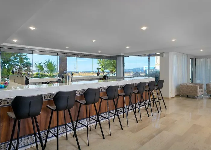 Island Resorts Marisol Hotel 4*